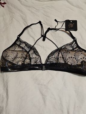Noelle Black Xxl Feminine Sheer Lace Bralette Honey Birdette
